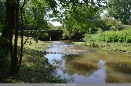 Le Pont de l Abbaye aux Oies apres le chantier 07