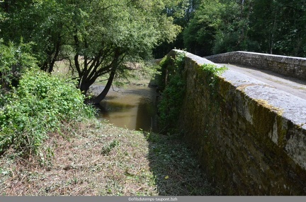 Le Pont de l Abbaye aux Oies apres le chantier 15