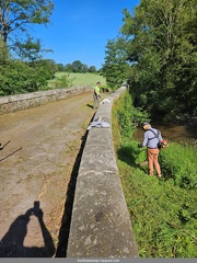Le Pont de l Abbaye les adherents au travail 06