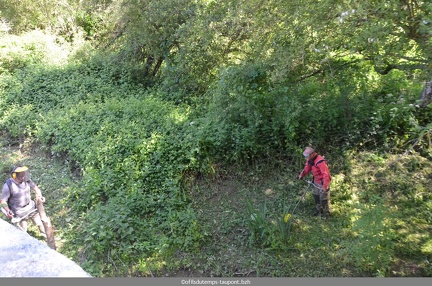 Le Pont de l Abbaye les adherents au travail 44